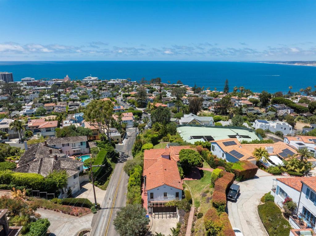 1406 La Jolla Knoll