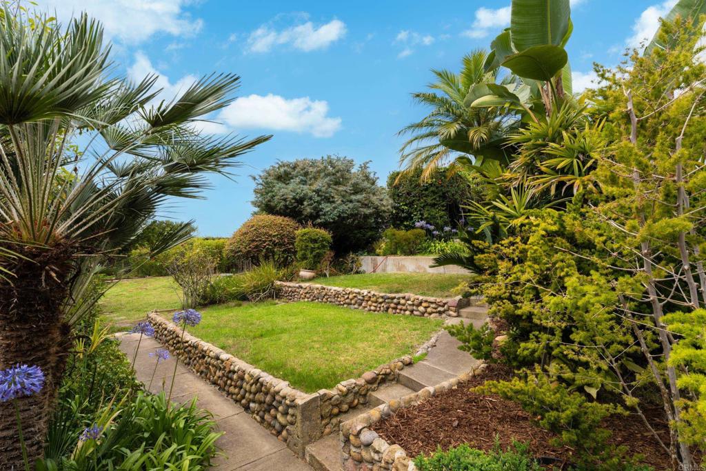 1406 La Jolla Knoll