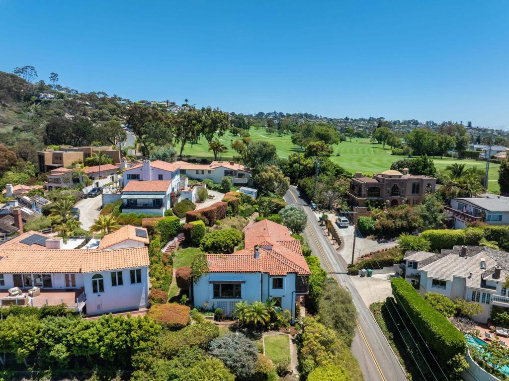 1406 La Jolla Knoll