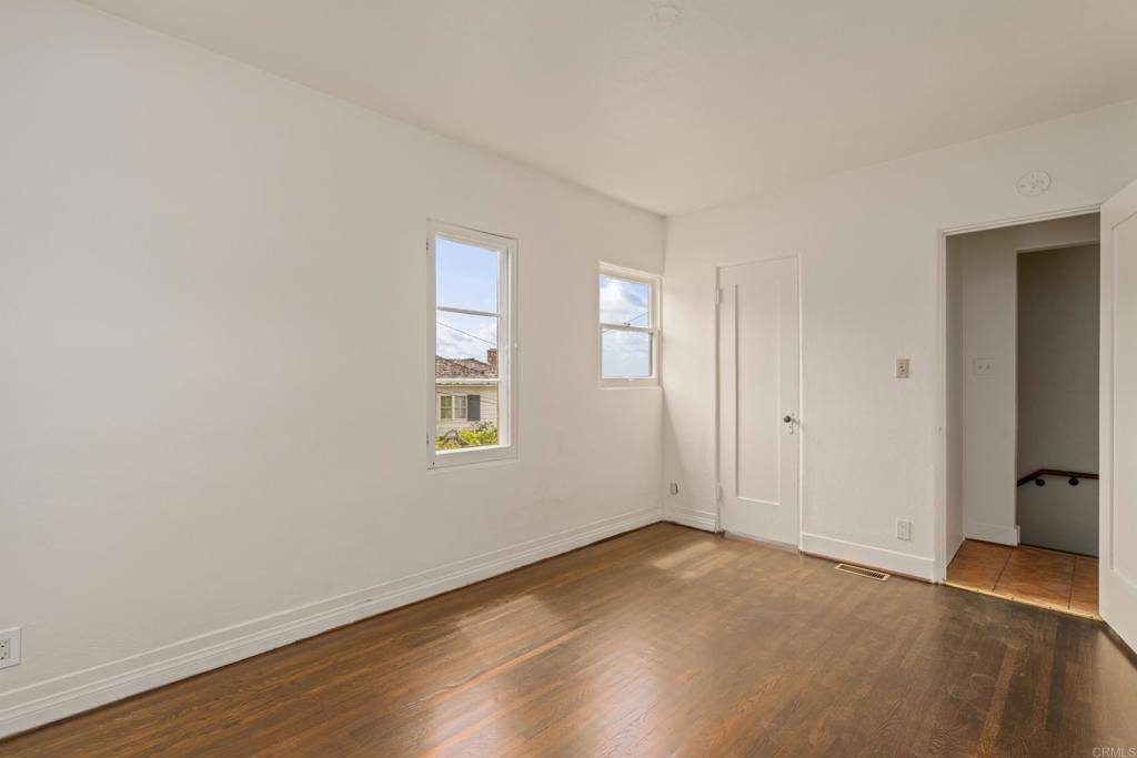 1406 La Jolla Knoll
