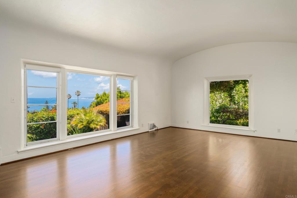 1406 La Jolla Knoll