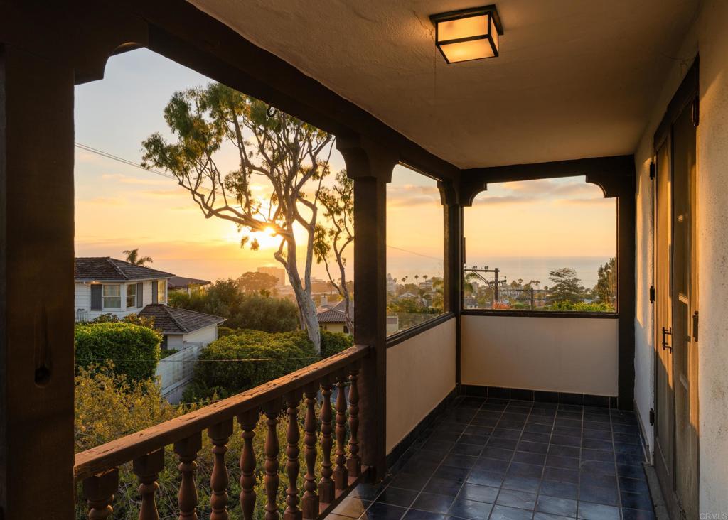 1406 La Jolla Knoll