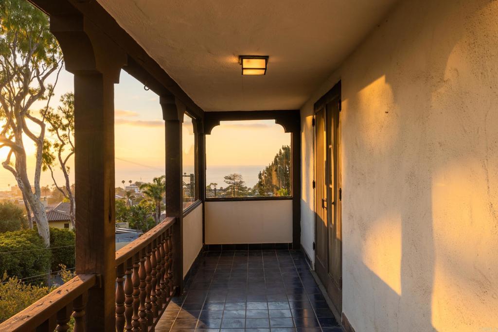 1406 La Jolla Knoll
