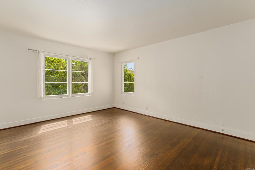 1406 La Jolla Knoll