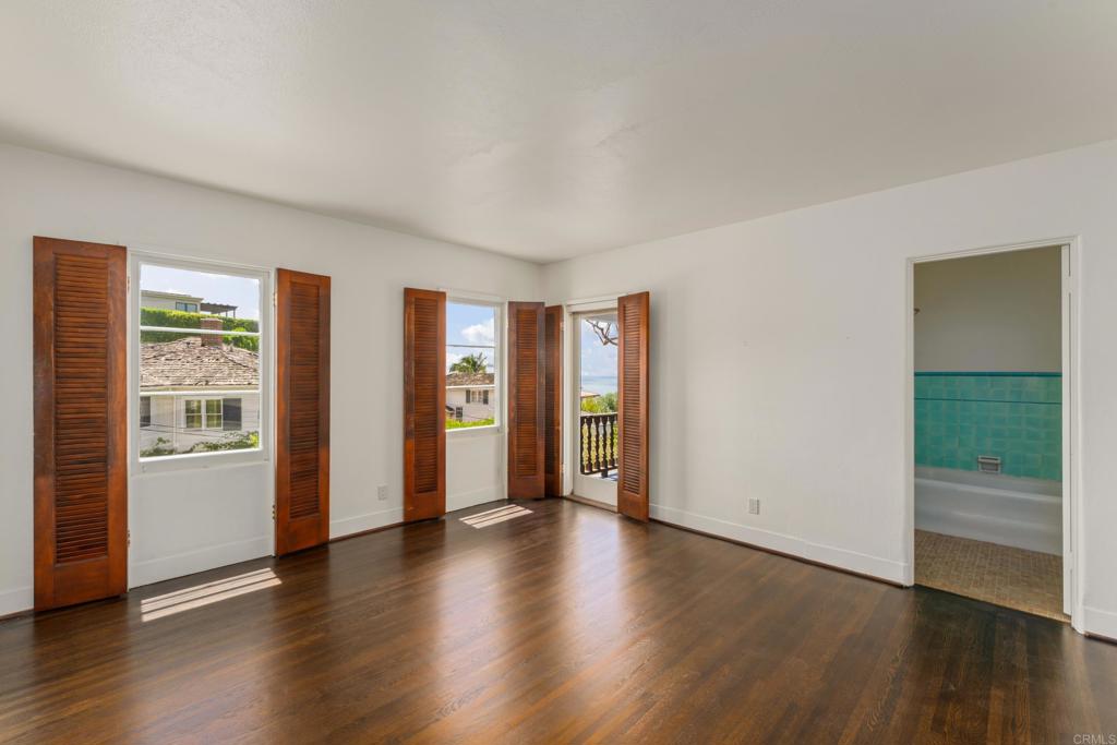 1406 La Jolla Knoll
