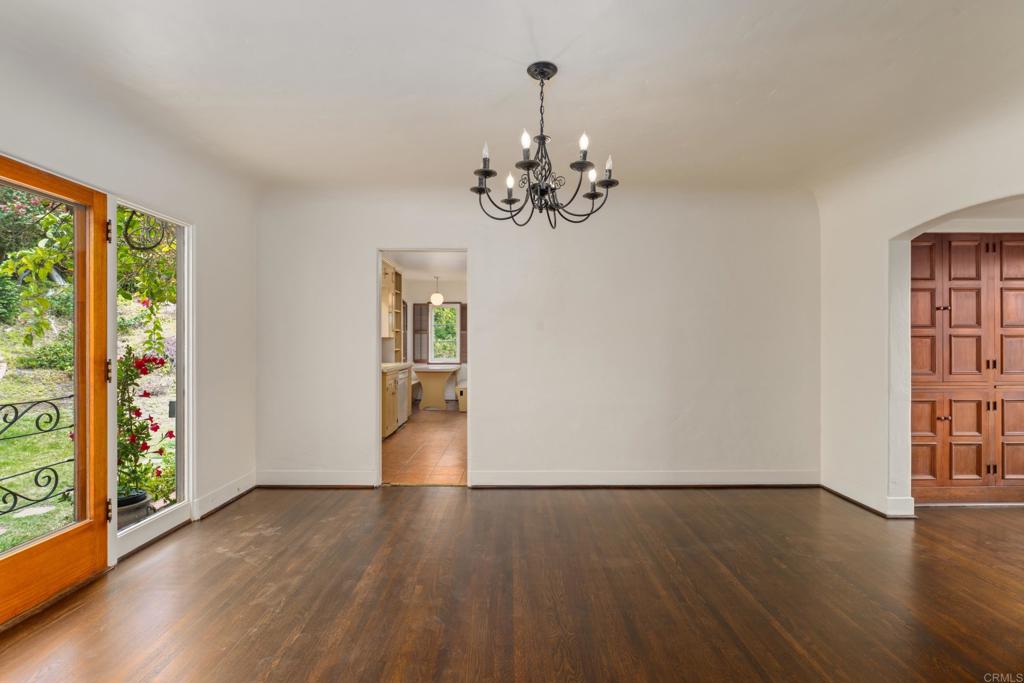 1406 La Jolla Knoll