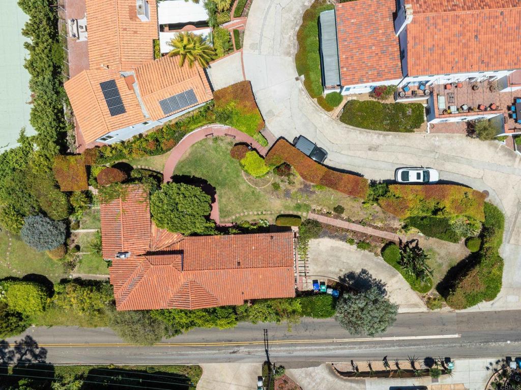 1406 La Jolla Knoll