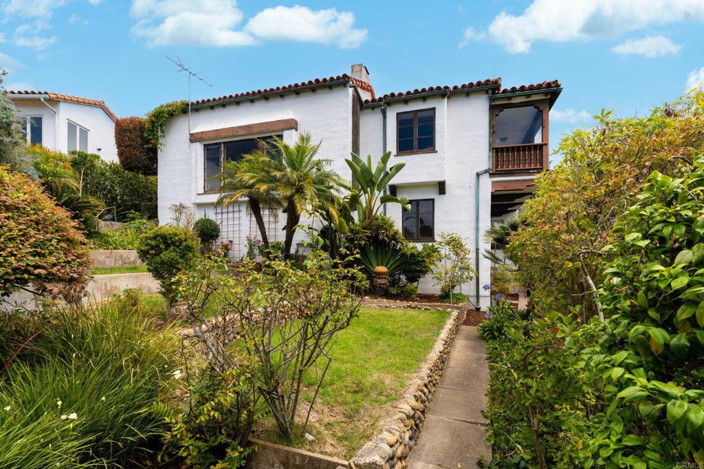 1406 La Jolla Knoll