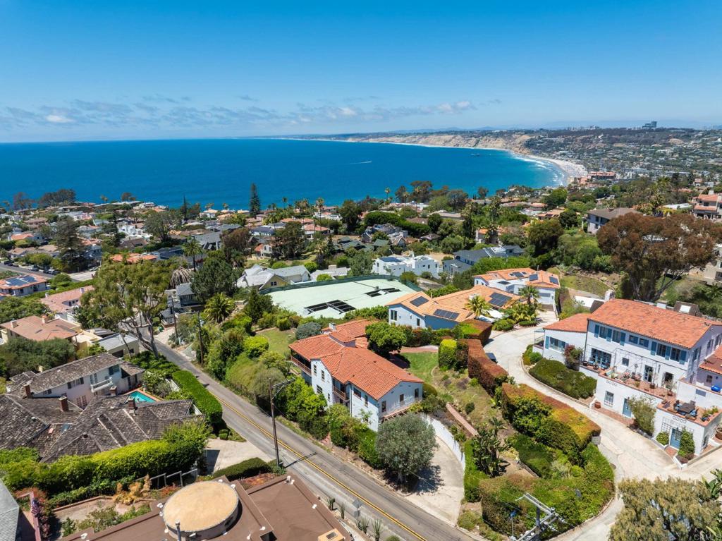 1406 La Jolla Knoll