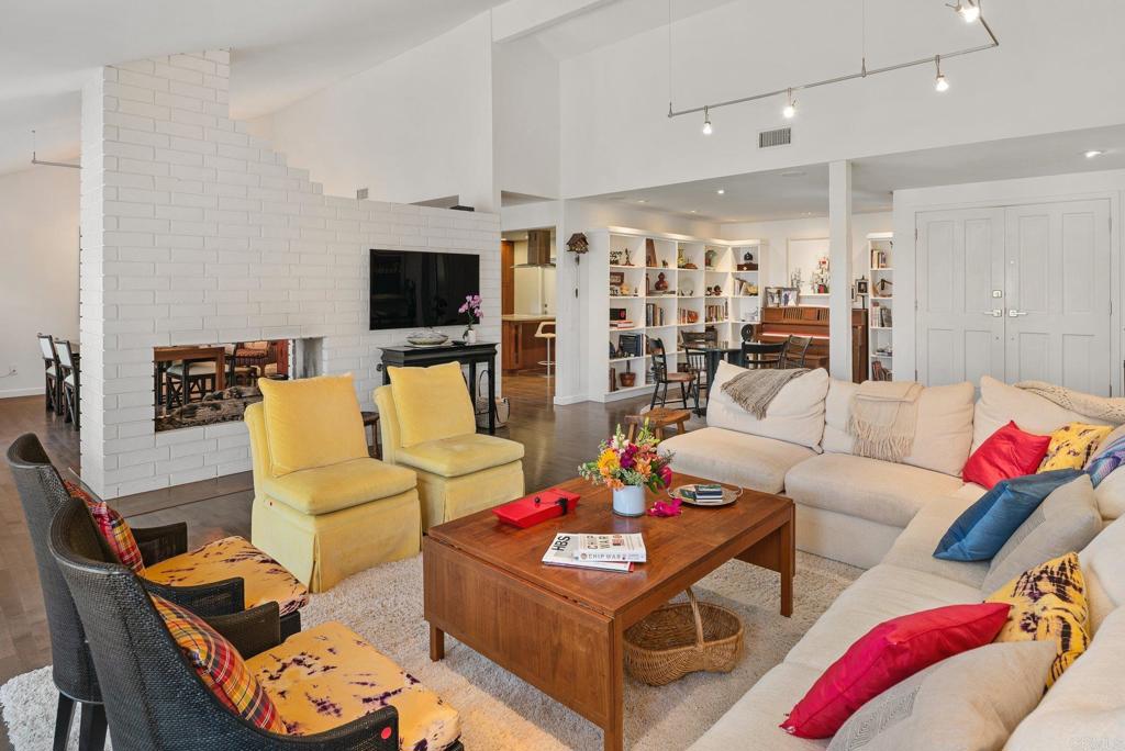 2521 Ardath Court