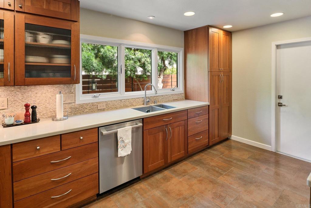 2521 Ardath Court