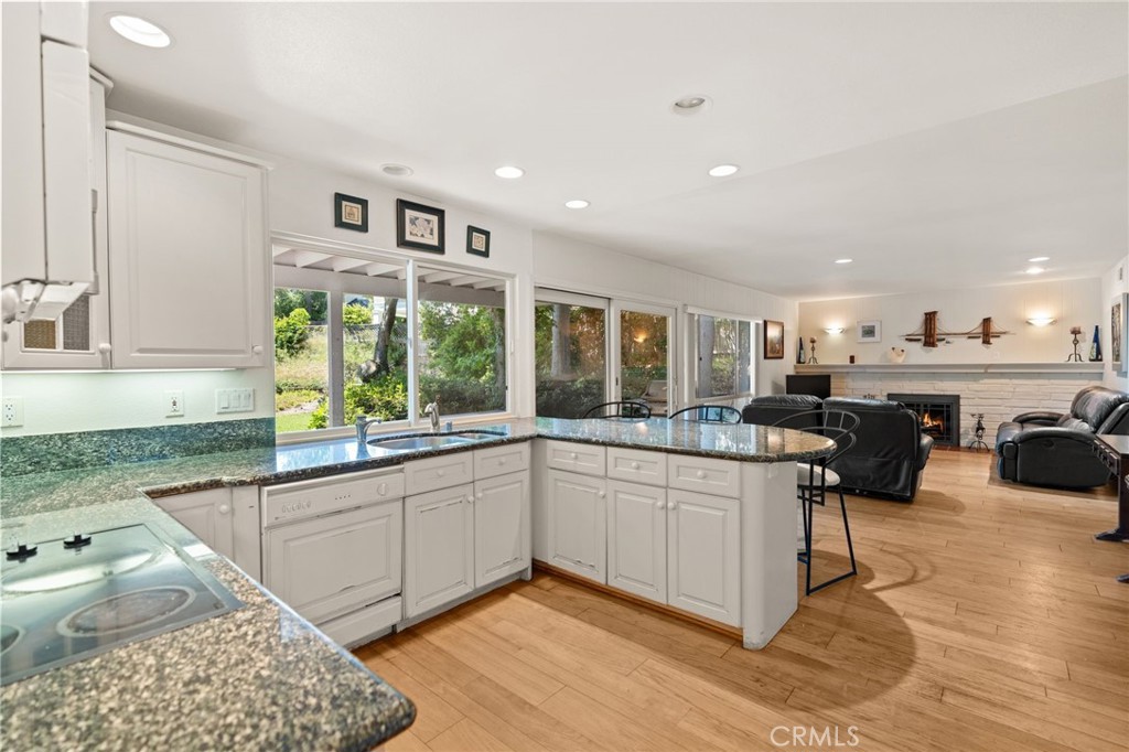 5230 Harbour Heights Court