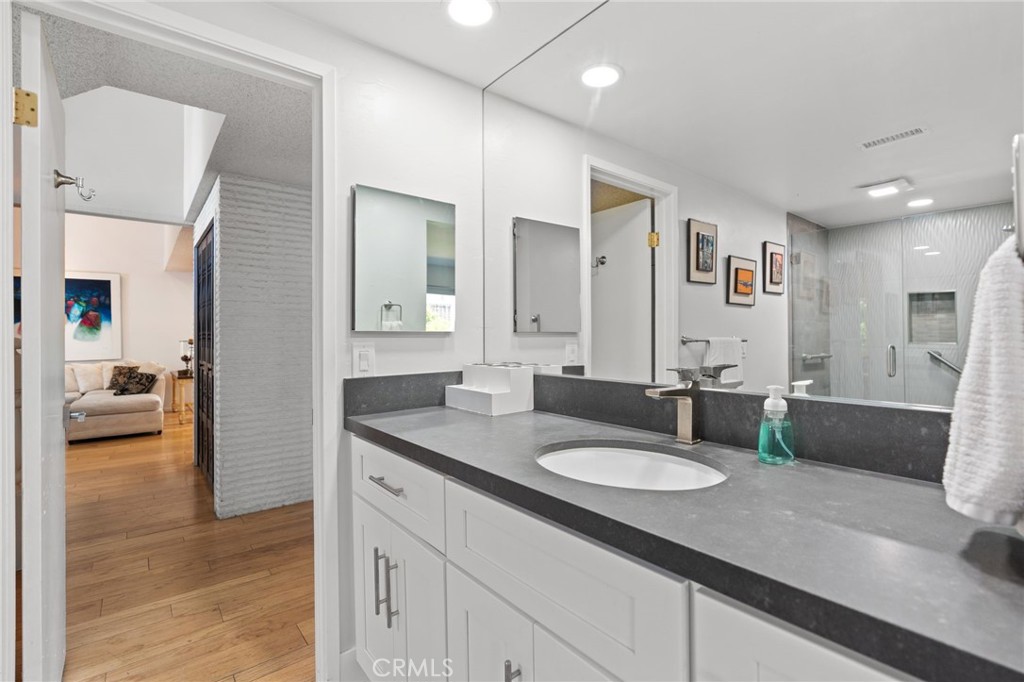 5230 Harbour Heights Court