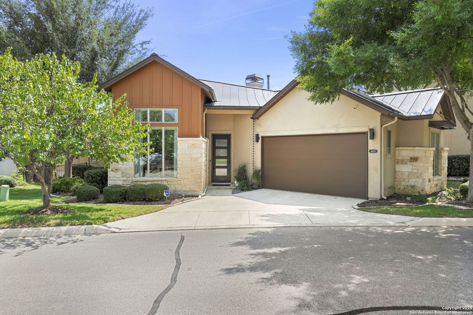4624 AVERY WAY