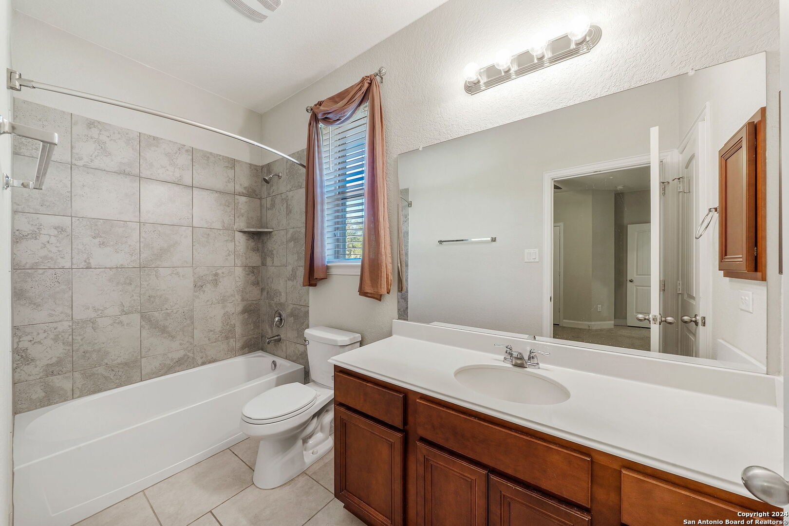 3911 BRAZOS BEND