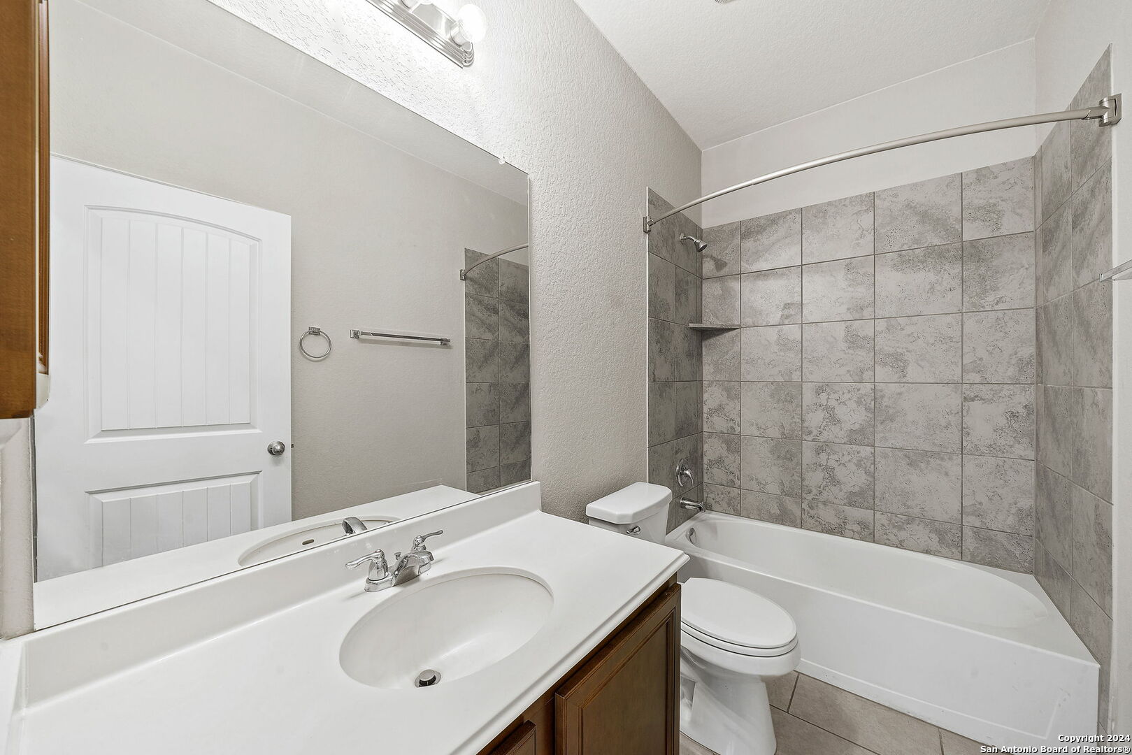 3911 BRAZOS BEND