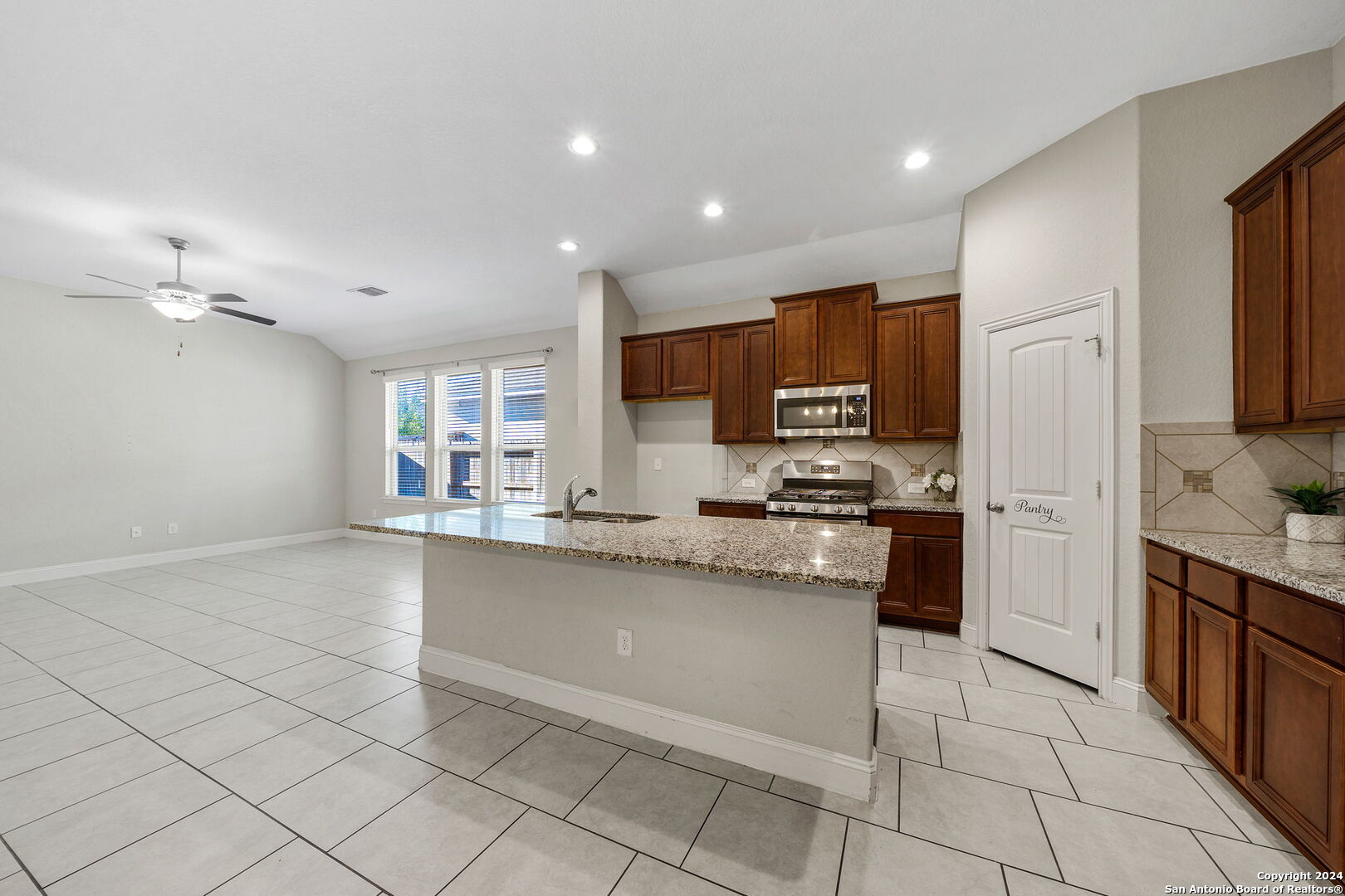 3911 BRAZOS BEND
