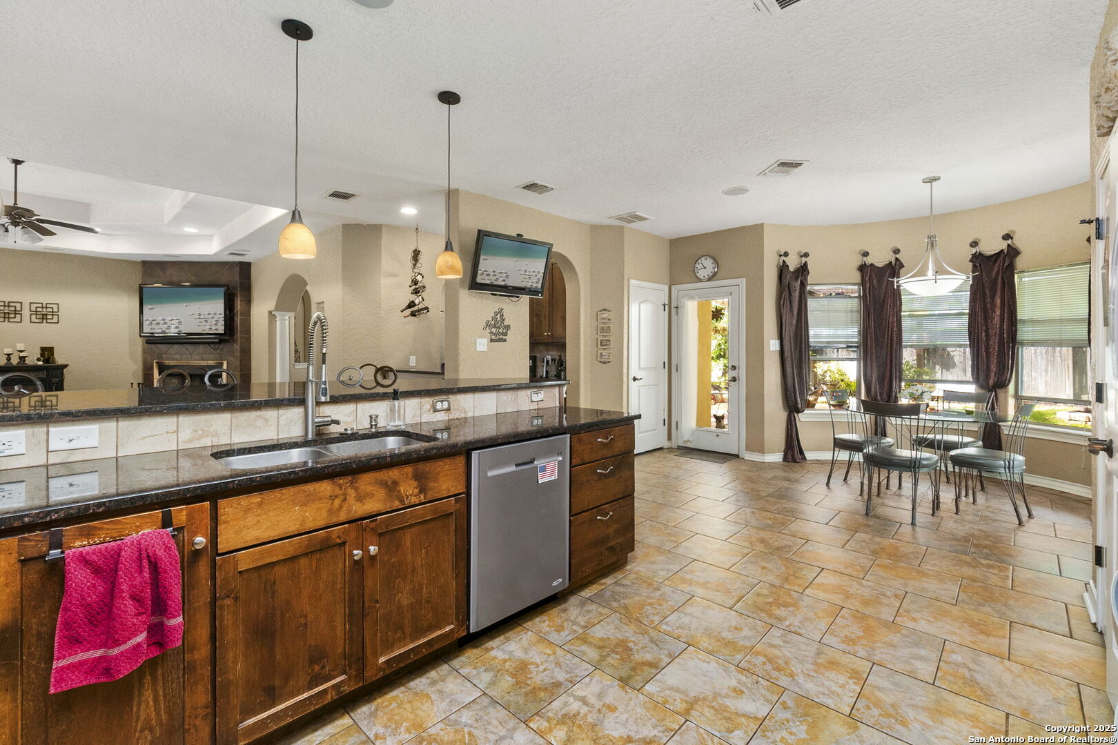 9019 Stoneland