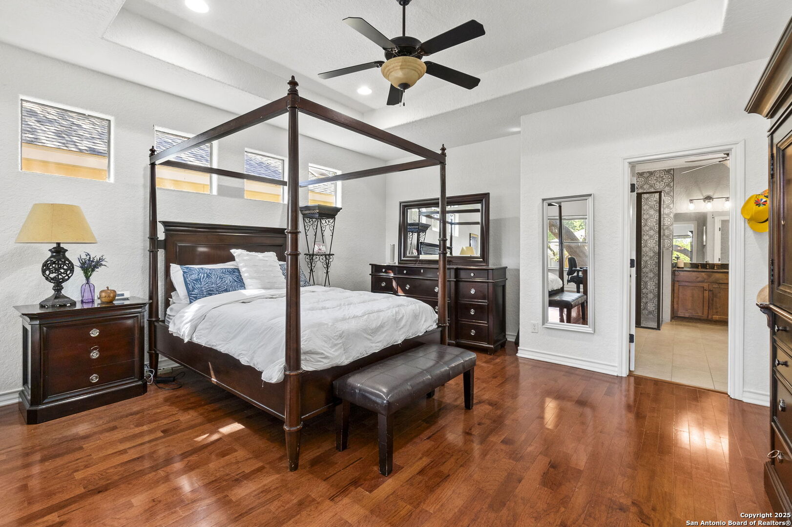 9019 Stoneland