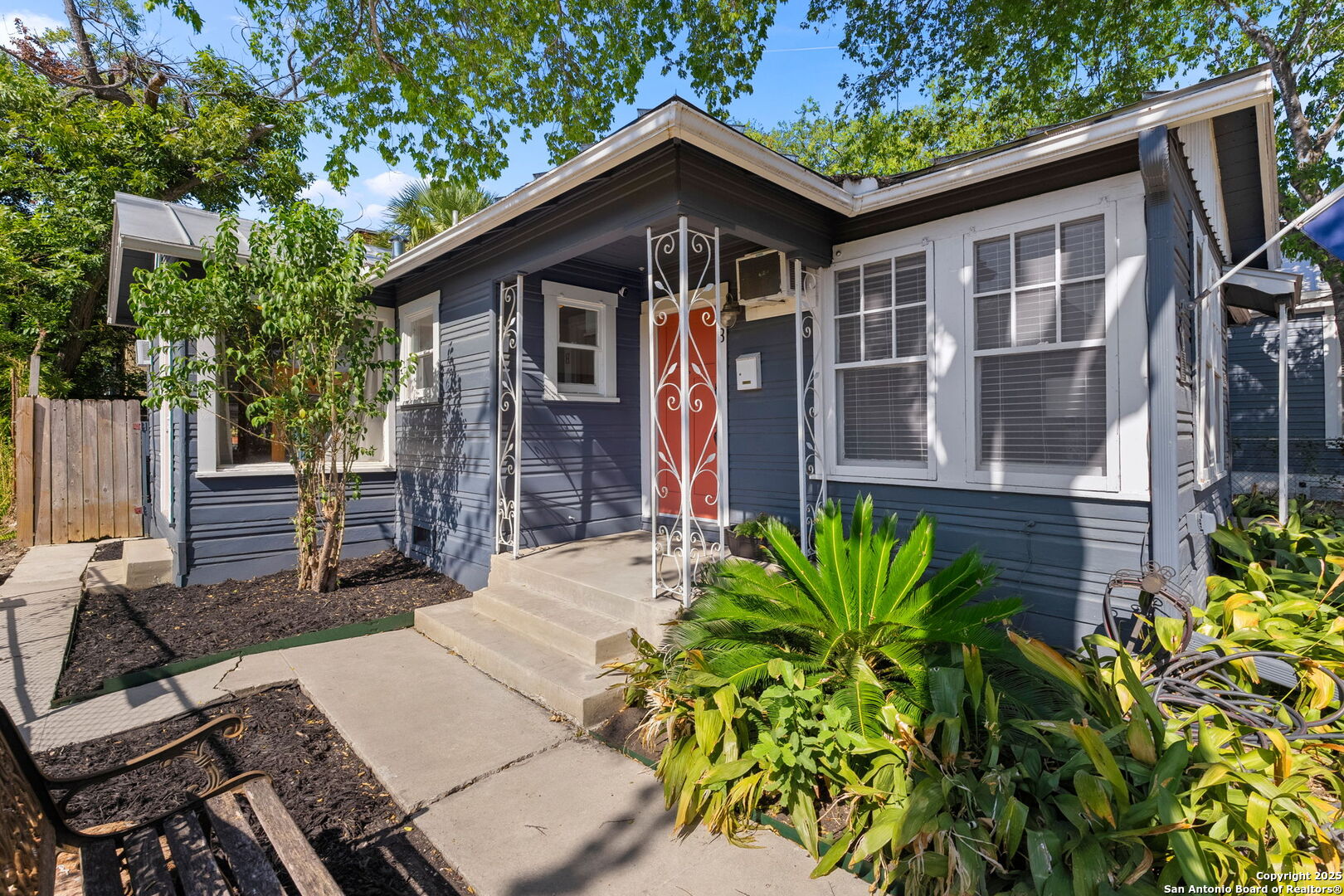 118 Callaghan Ave