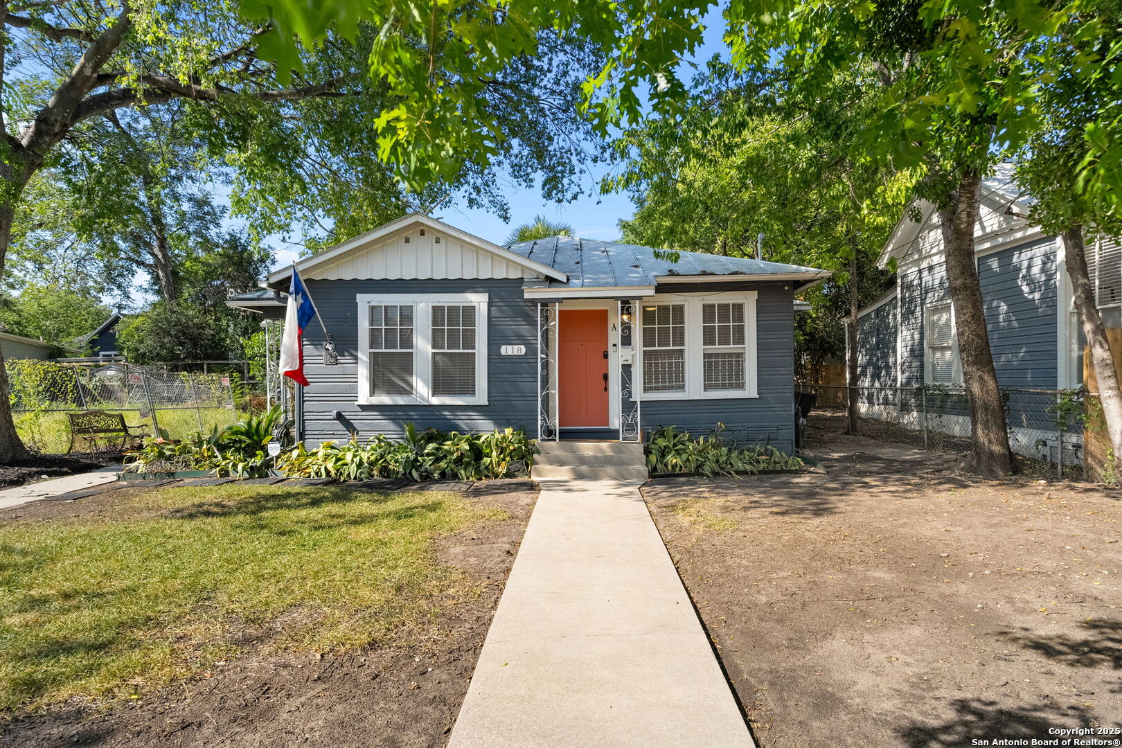 118 Callaghan Ave