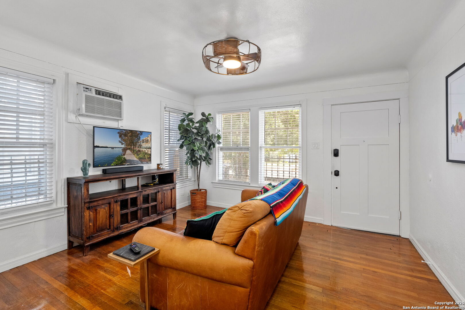 118 Callaghan Ave