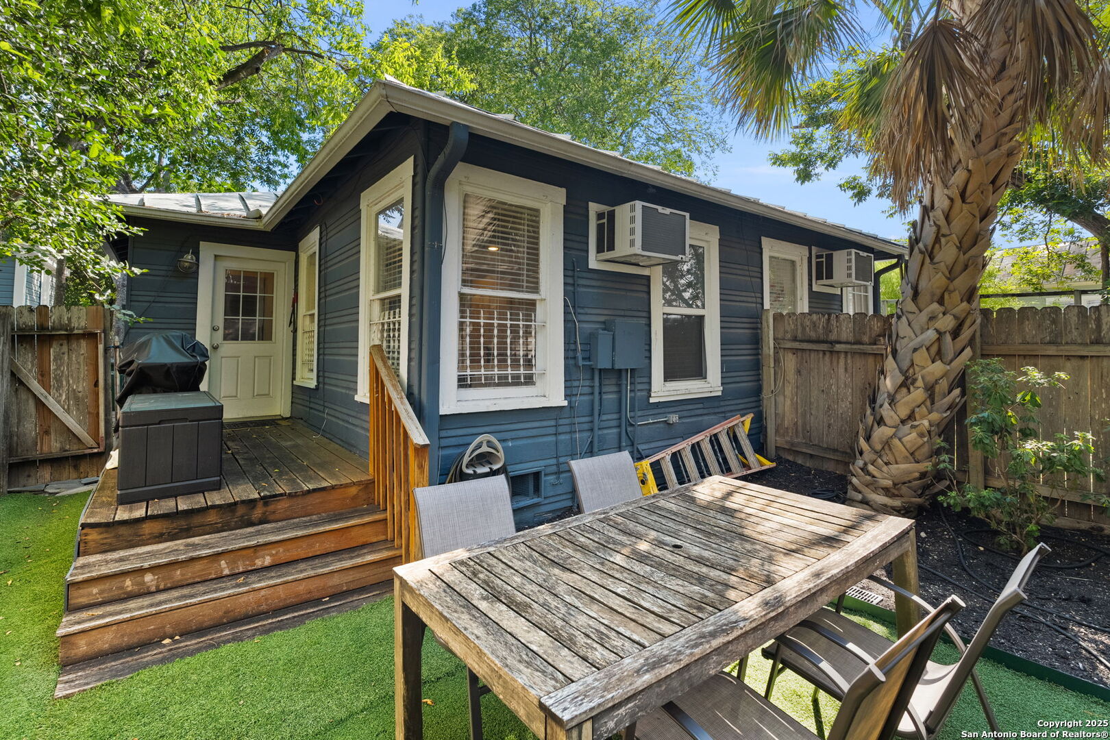 118 Callaghan Ave