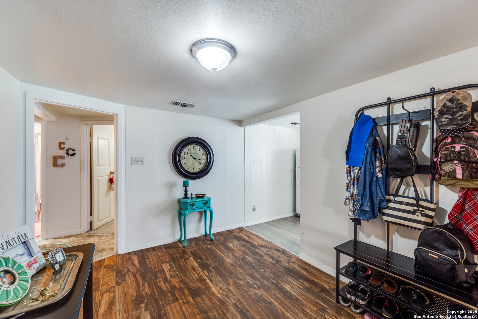 6950 Lark Haven