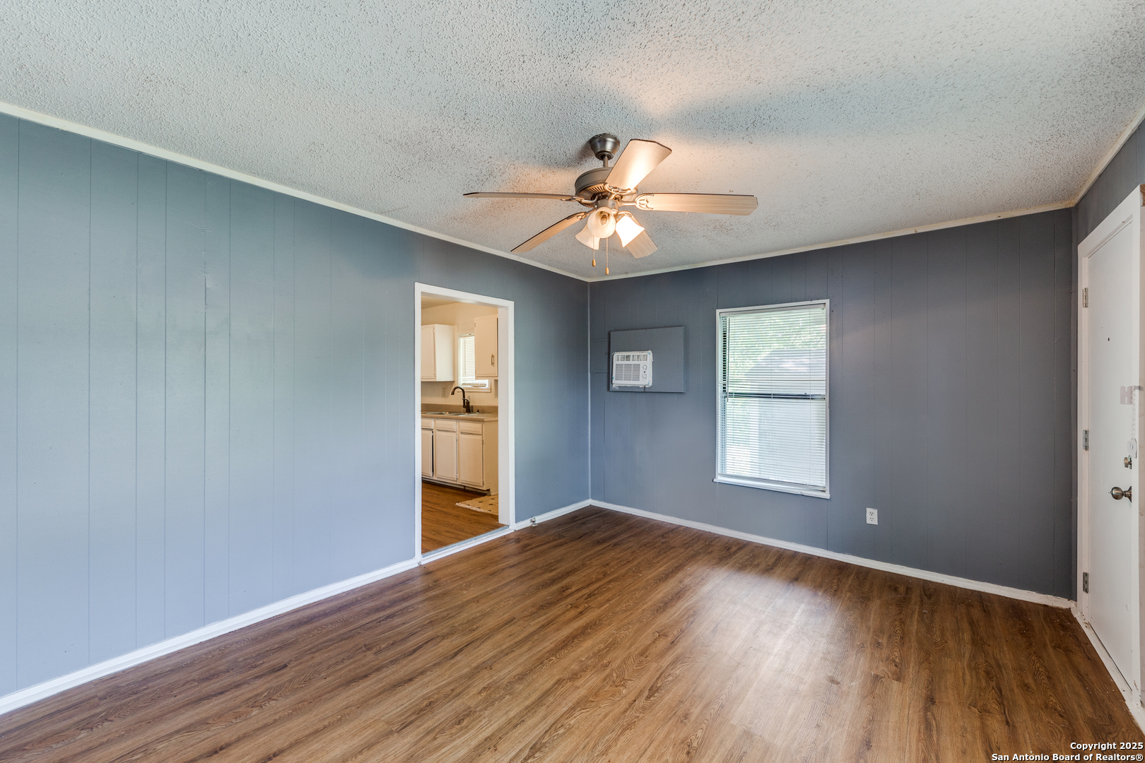 6950 Lark Haven