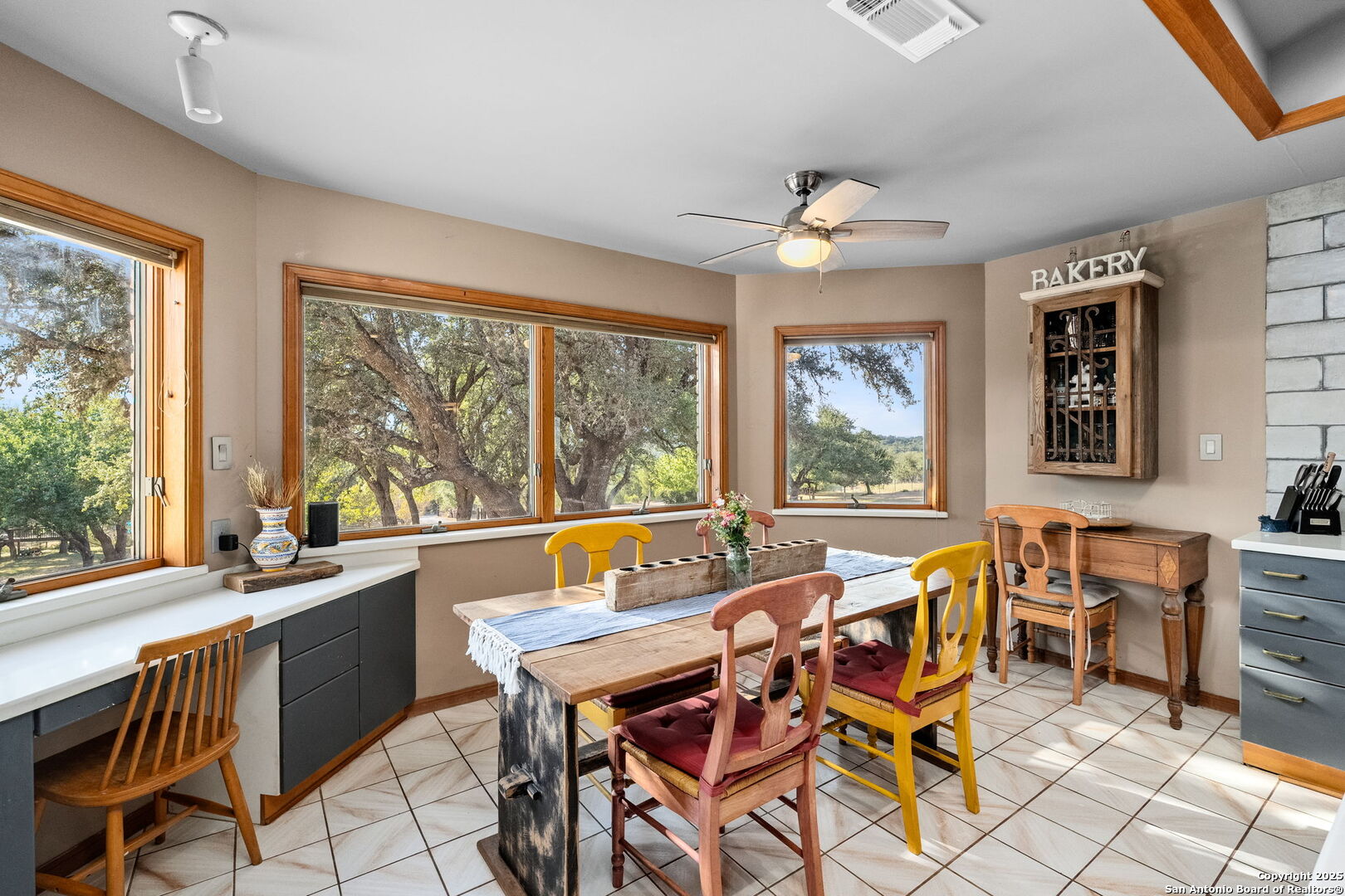 10038 Creekwood