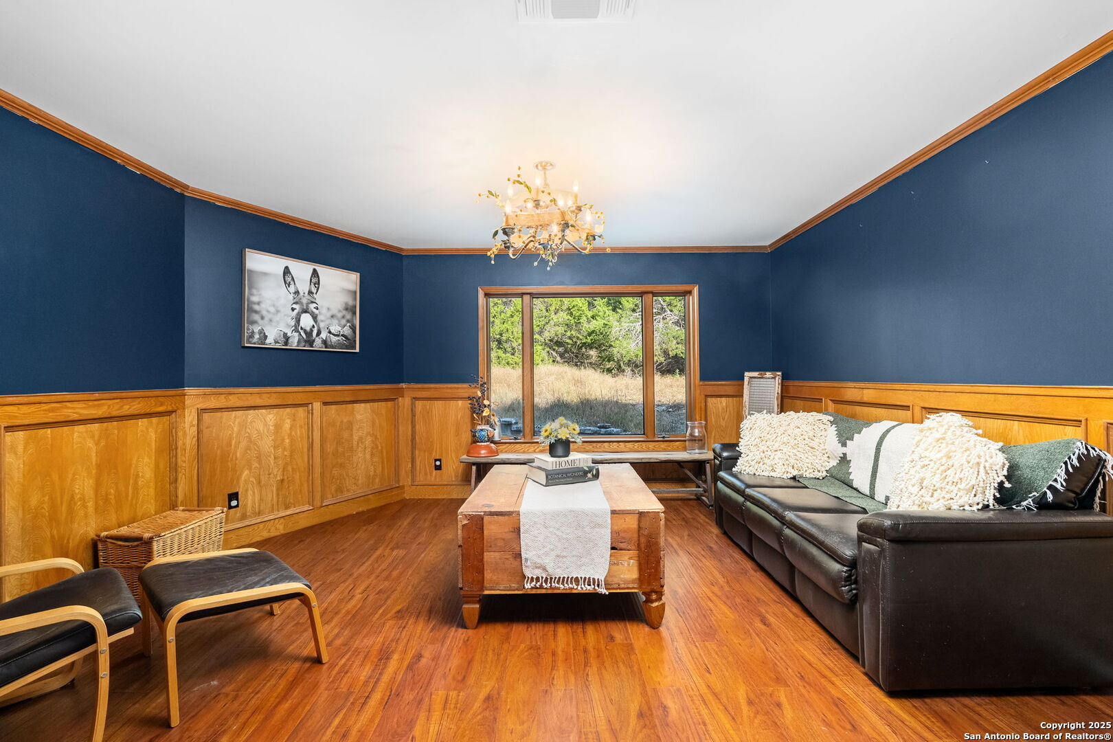 10038 Creekwood