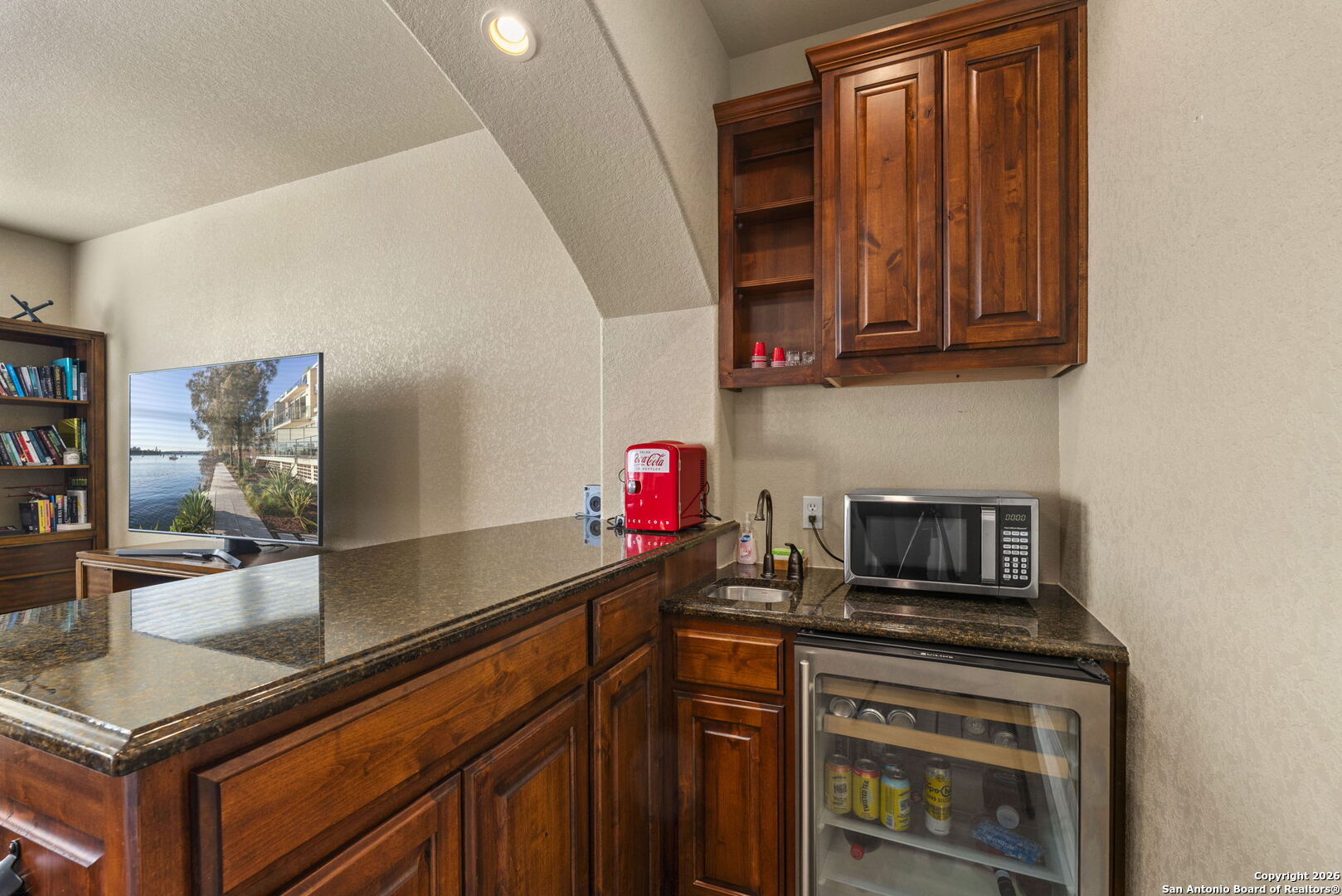 16123 Salto Del Agua