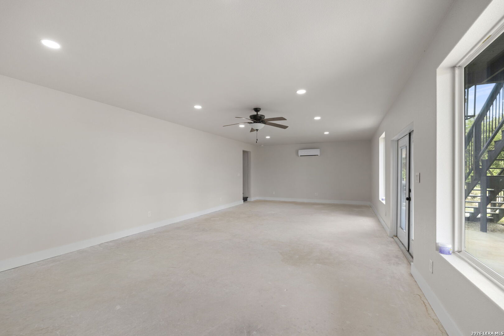 921 COUNTY ROAD 2801 E