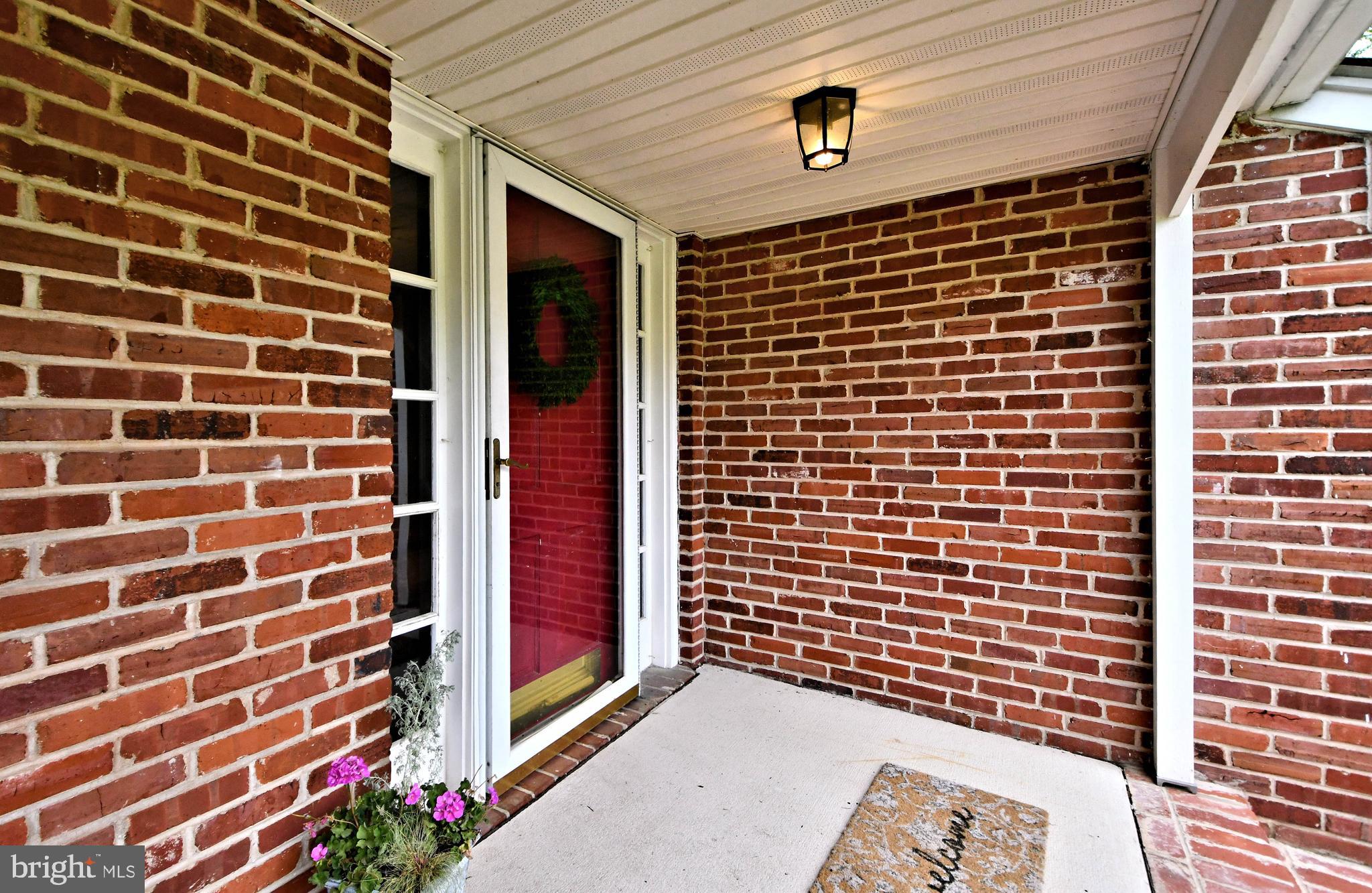 81 S FORGE MANOR DRIVE