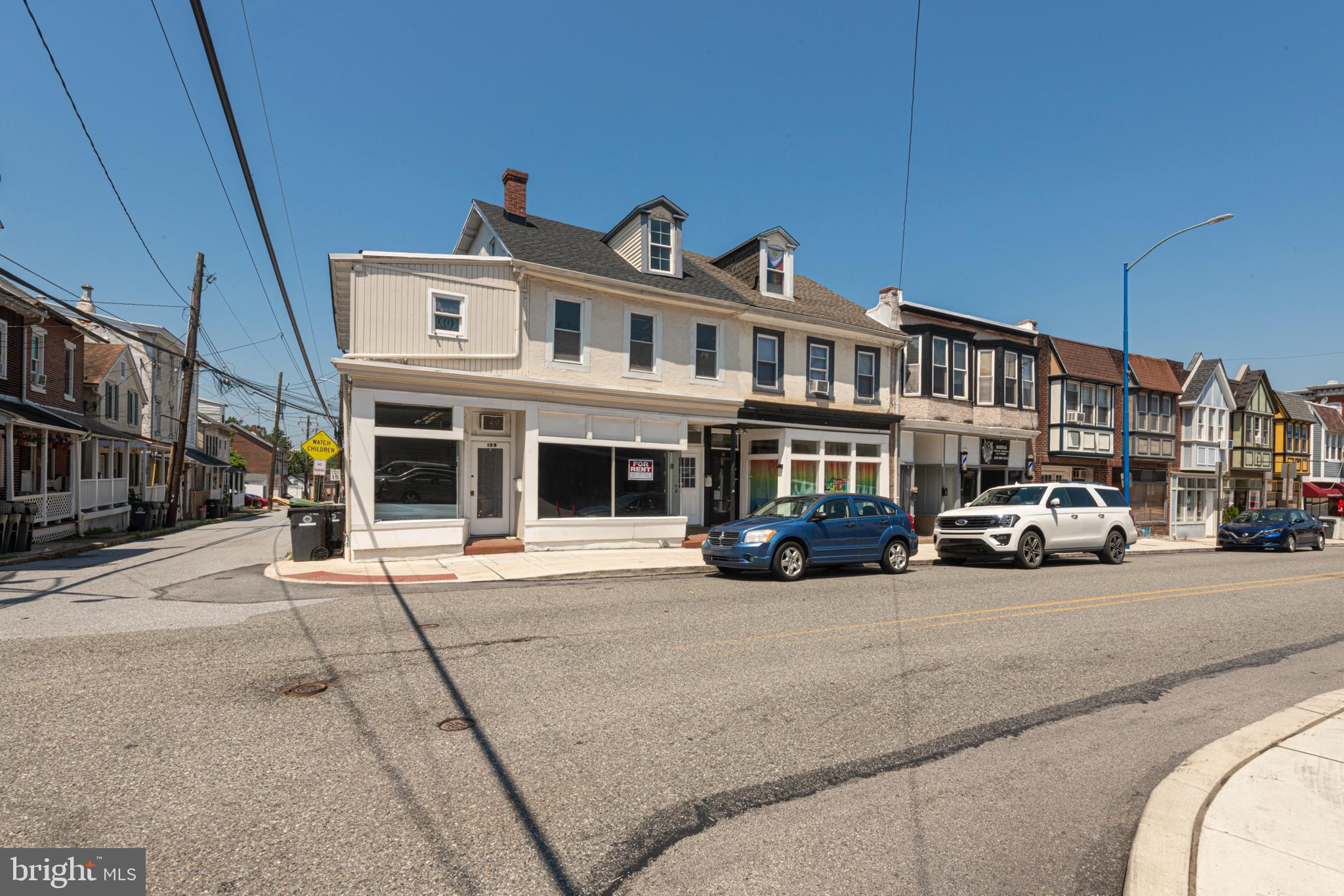 18 GAY STREET