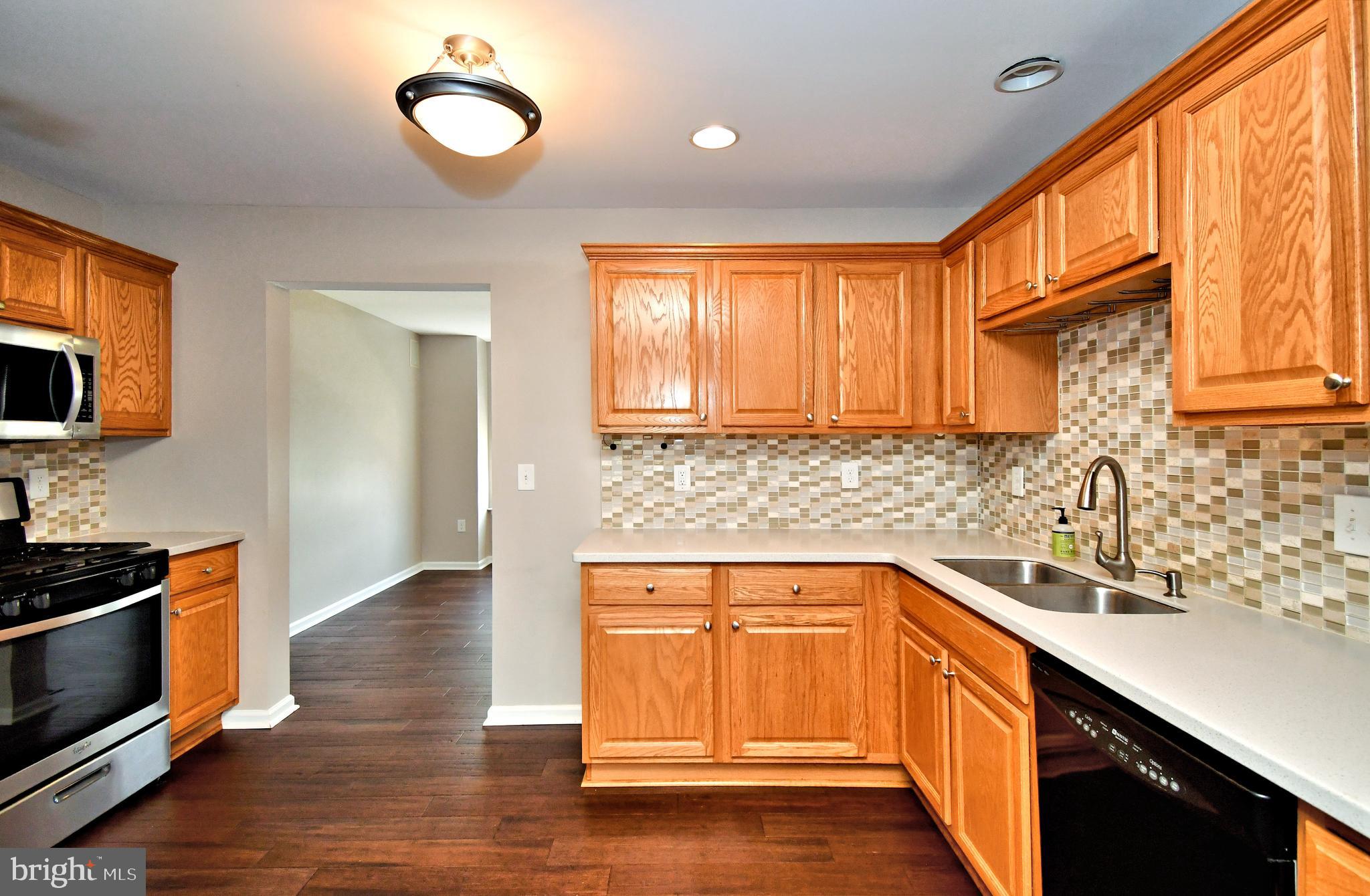 1055 BALLEY DRIVE