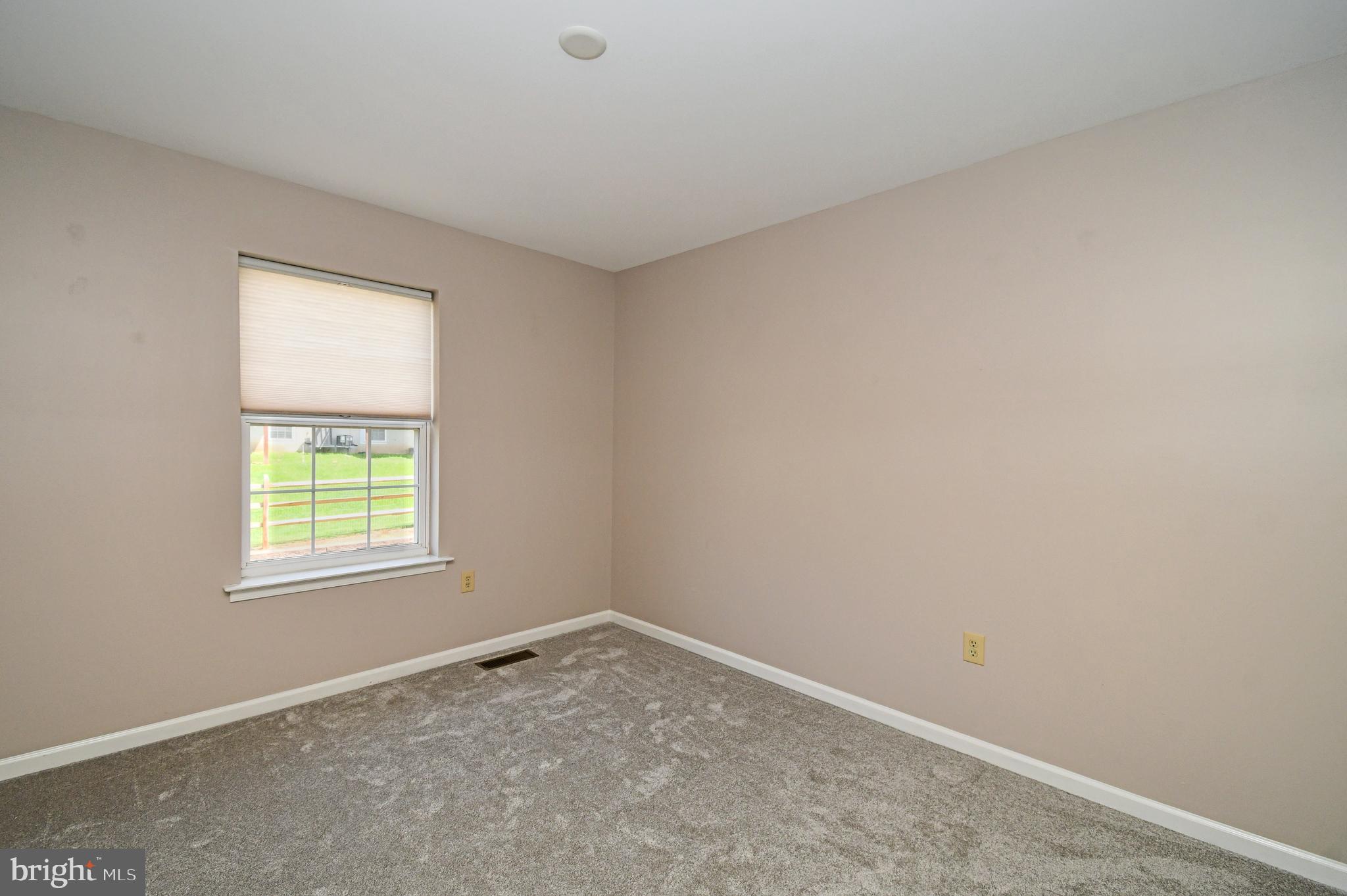 1055 BALLEY DRIVE