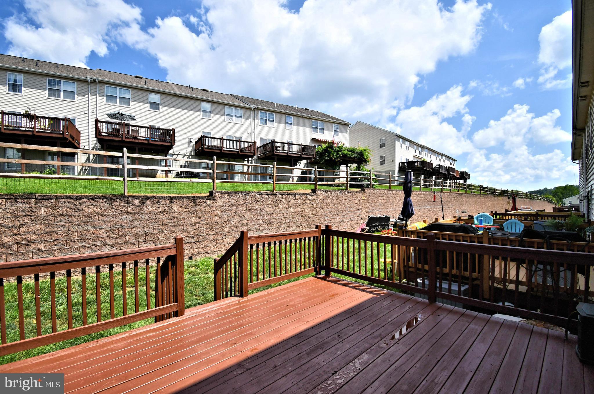 1055 BALLEY DRIVE