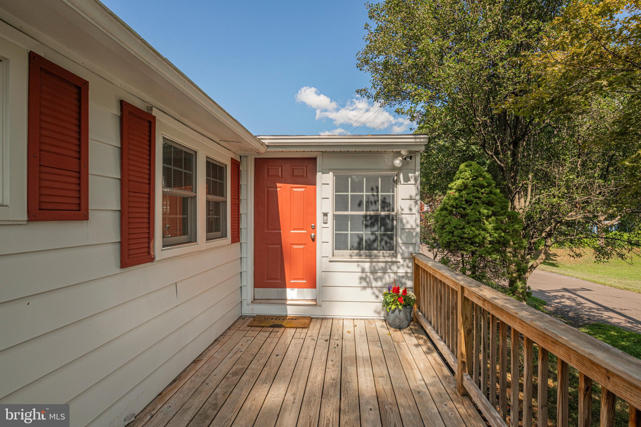 738 UNION AVENUE