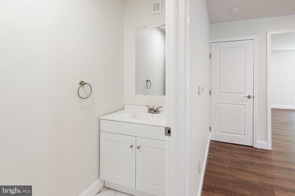 142 WYNDMOOR ROAD