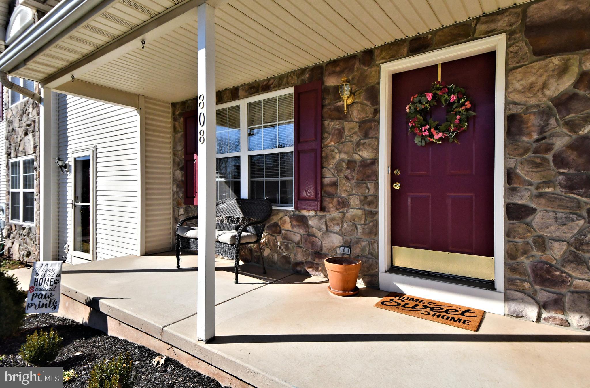 808 DOGWOOD LANE