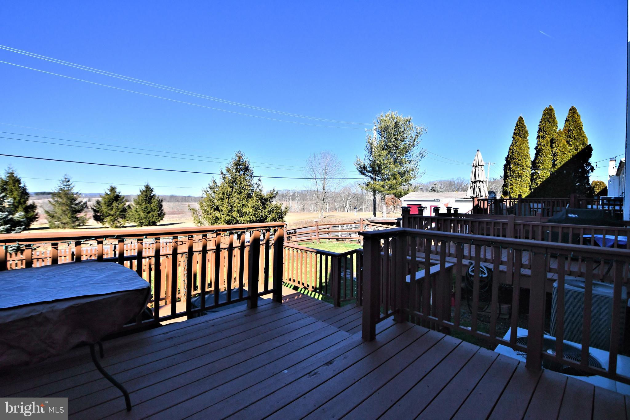 808 DOGWOOD LANE