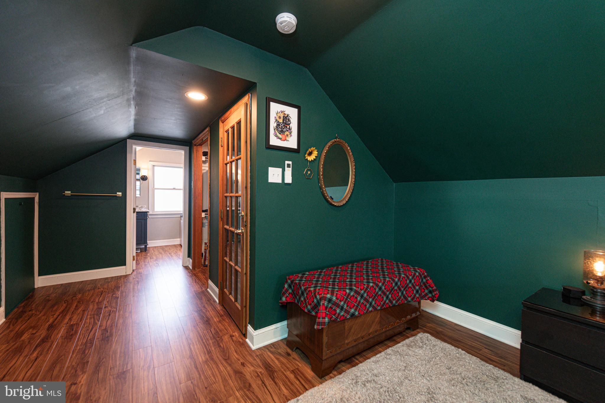 1506 SUNSET DRIVE