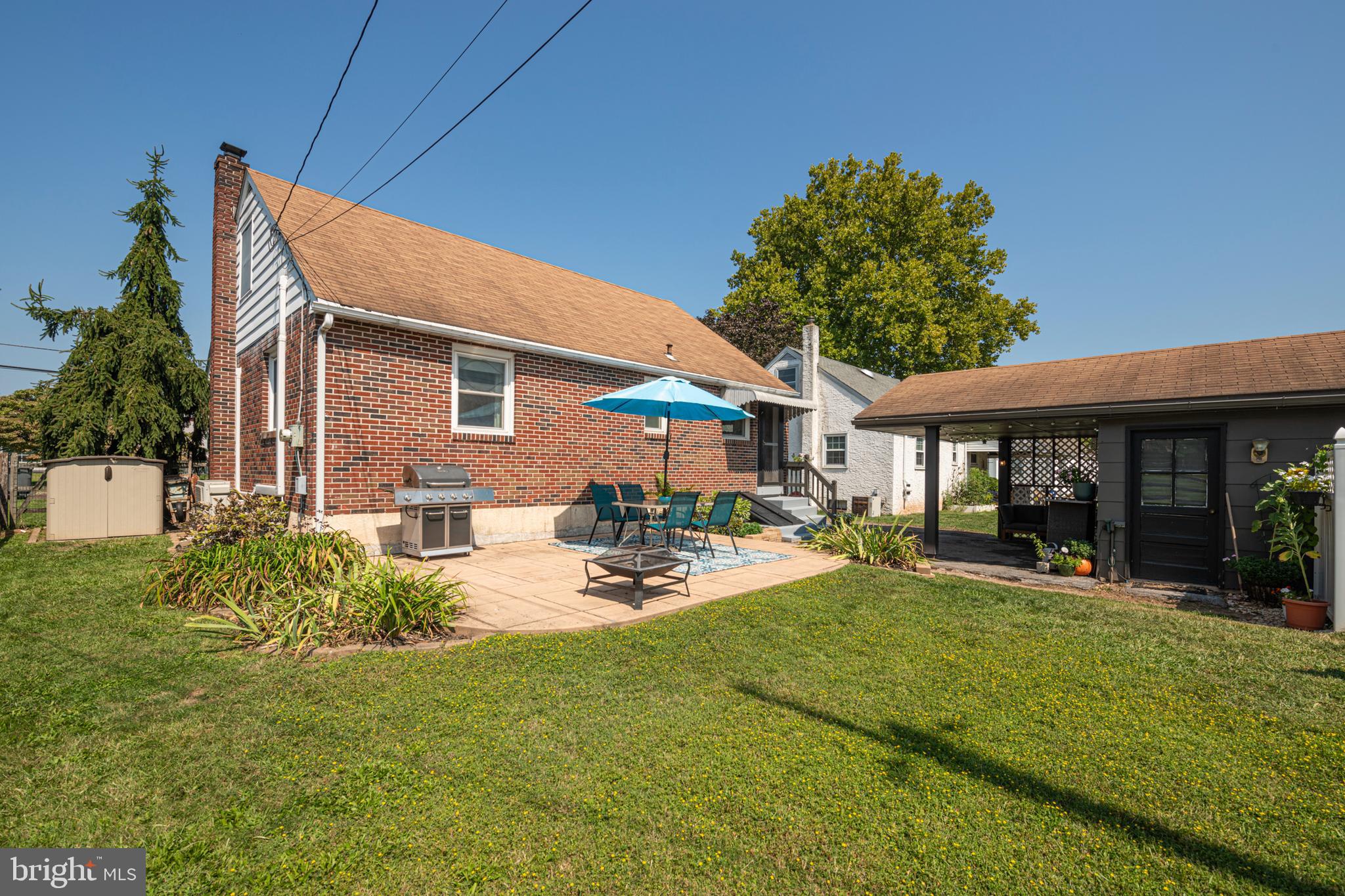 1506 SUNSET DRIVE