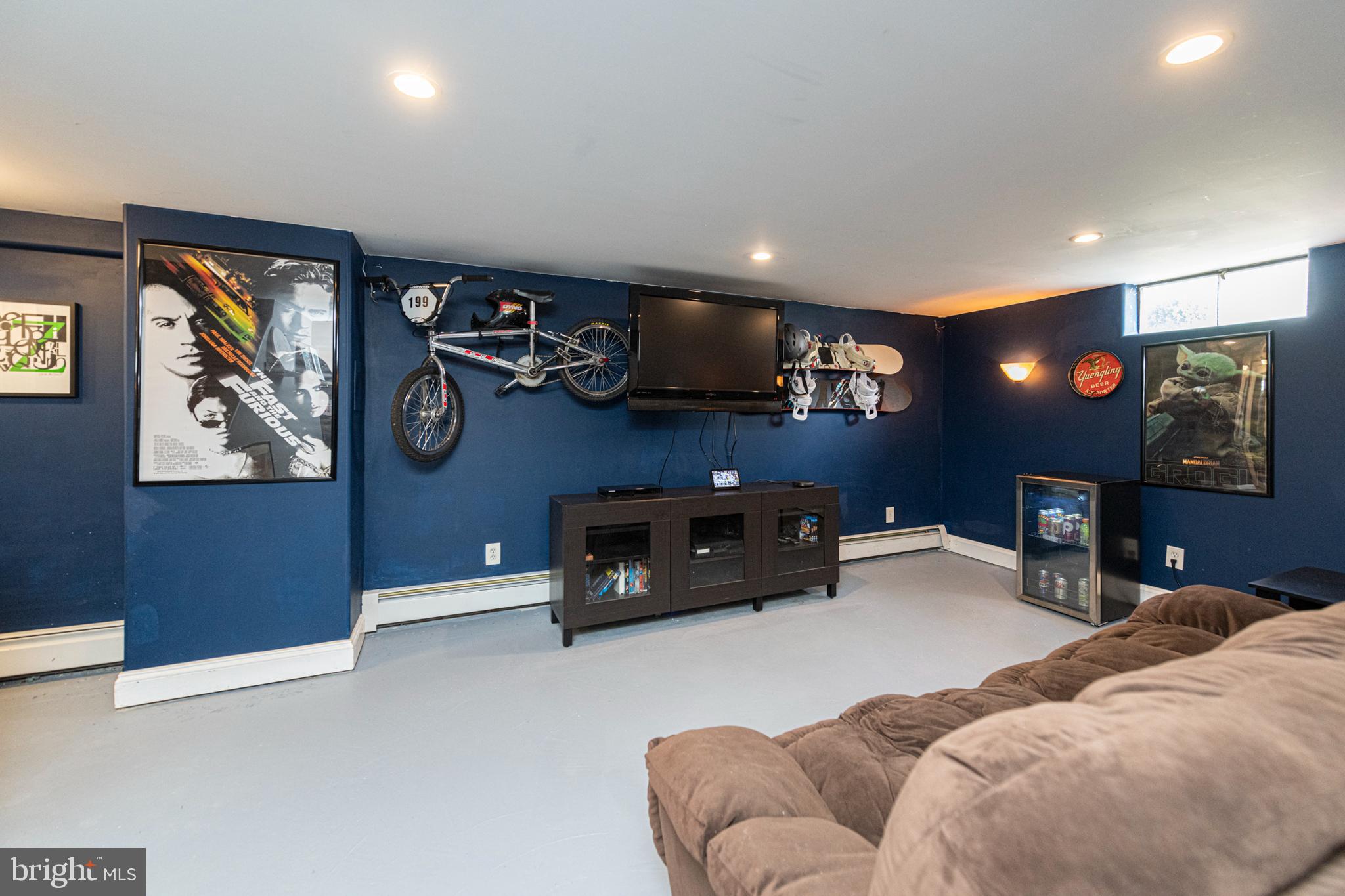 1506 SUNSET DRIVE