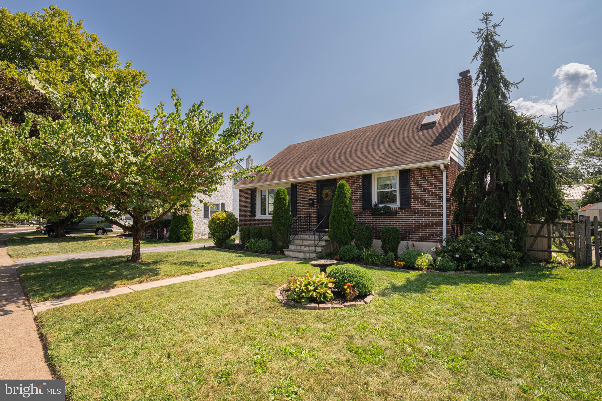 1506 SUNSET DRIVE