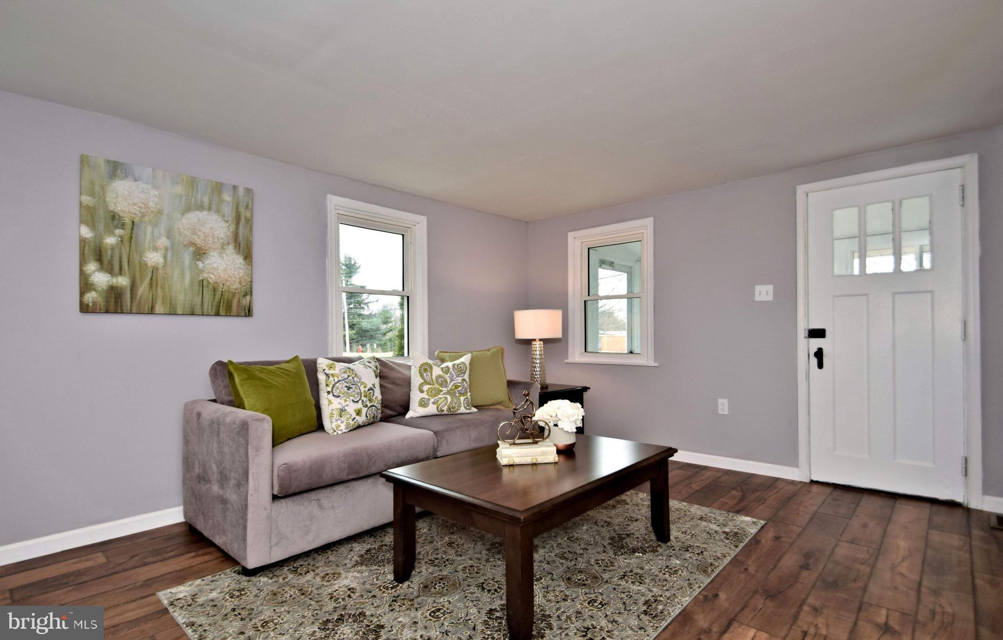 2749 WOODLAND AVE