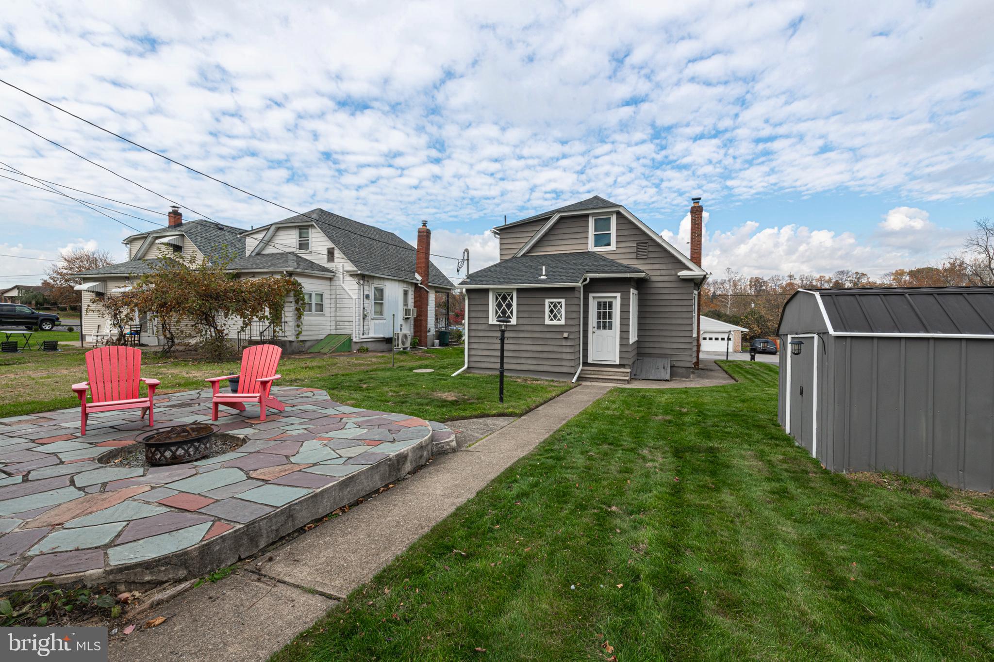 2108 SCHWAB AVENUE