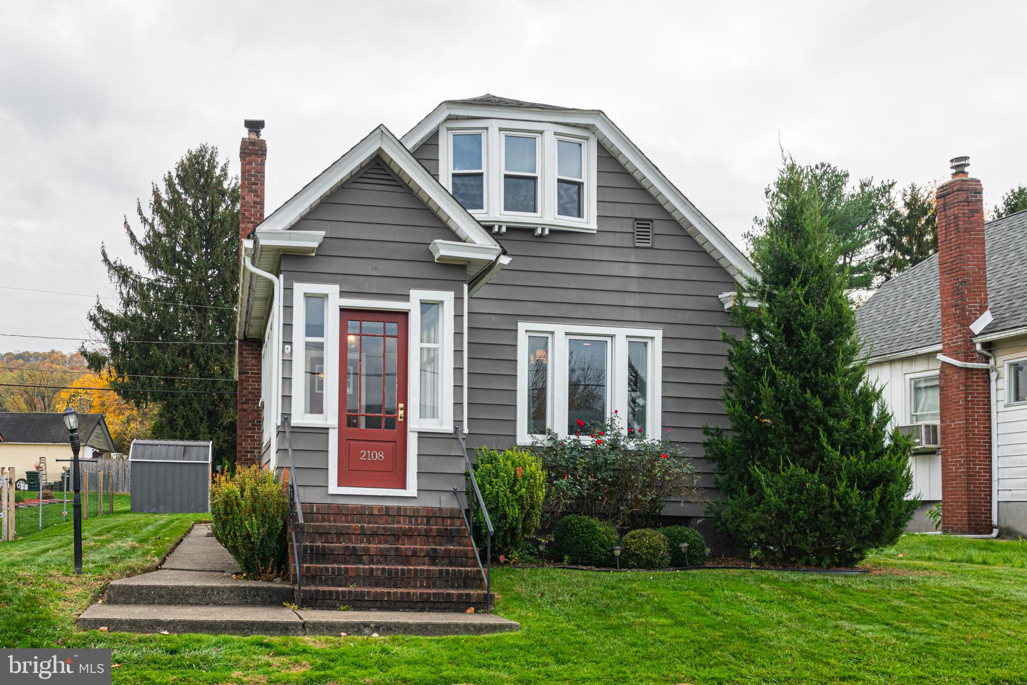 2108 SCHWAB AVENUE