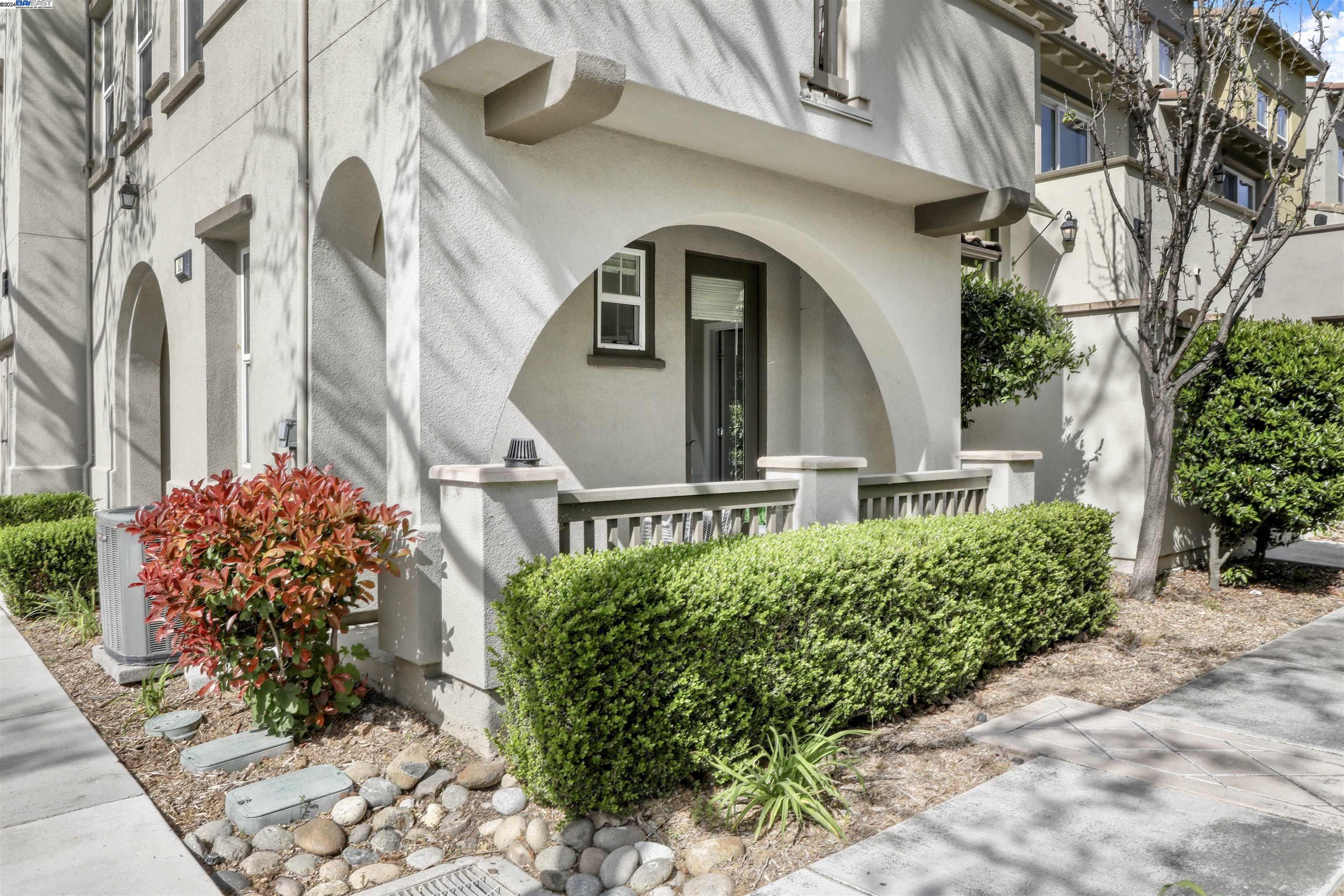 82 Muller Pl